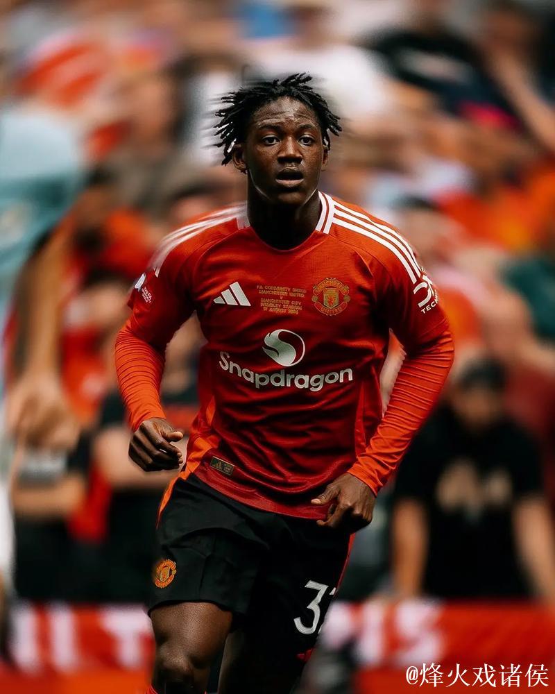 电讯报：梅努可能离队引发曼联内部担忧